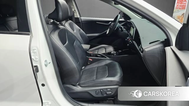 Kia Di Ol Nu Niro 2022 Белый из Кореи, фото 3