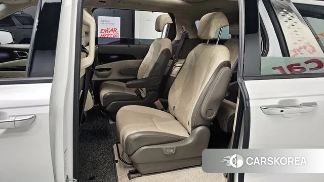 Kia Carnival 4th generation 2023 Белый из Кореи, фото 3