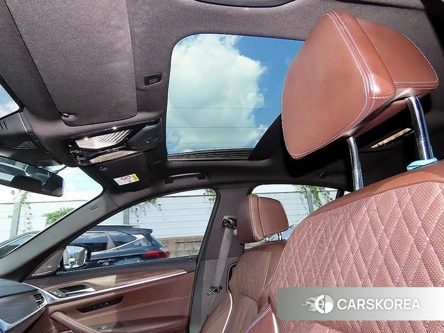 BMW 5 Series (G30) 2020 Белый из Кореи, фото 3