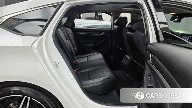 Honda Accord 10th Generation 2022 Белый из Кореи, фото 3