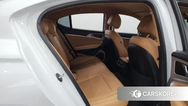 Genesis The New G70 2021 Белый из Кореи, фото 3