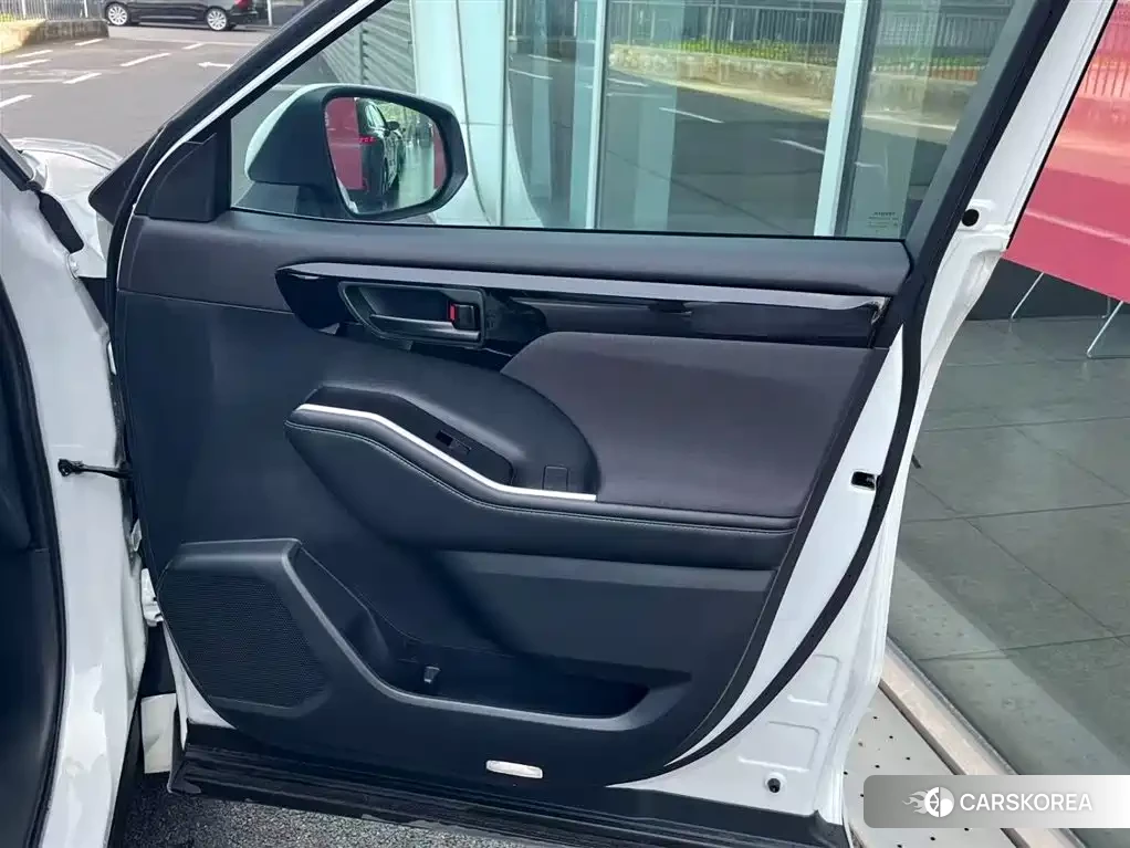 Toyota Highlander 2025 Белый из Китая, фото 3