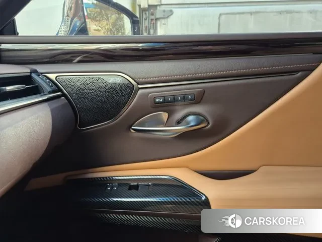 Lexus ES300h 7th generation 2019 Серый из Кореи, фото 3