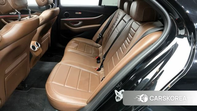 Mercedes-Benz E-Class W213 2022 Черный из Кореи, фото 3