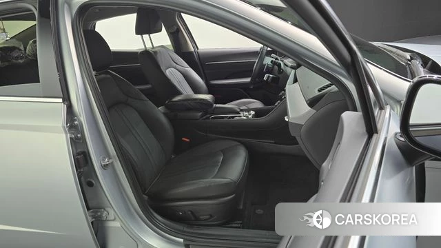 Hyundai Sonata D Edge (DN8) 2024 Серебряный из Кореи, фото 3