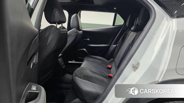 Peugeot 2008 Second generation 2020 Белый из Кореи, фото 3