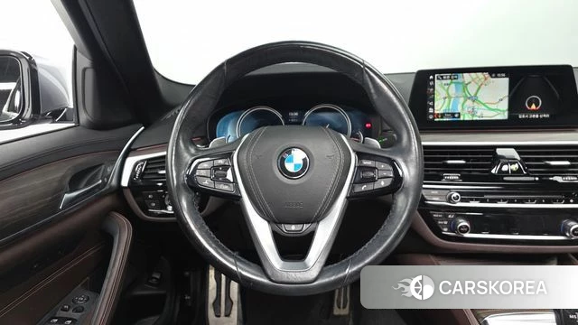 BMW 5 Series (G30) 2018 Серый из Кореи, фото 3