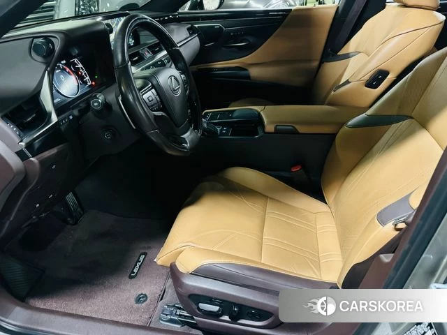 Lexus ES300h 7th generation 2021 Песочный из Кореи, фото 3