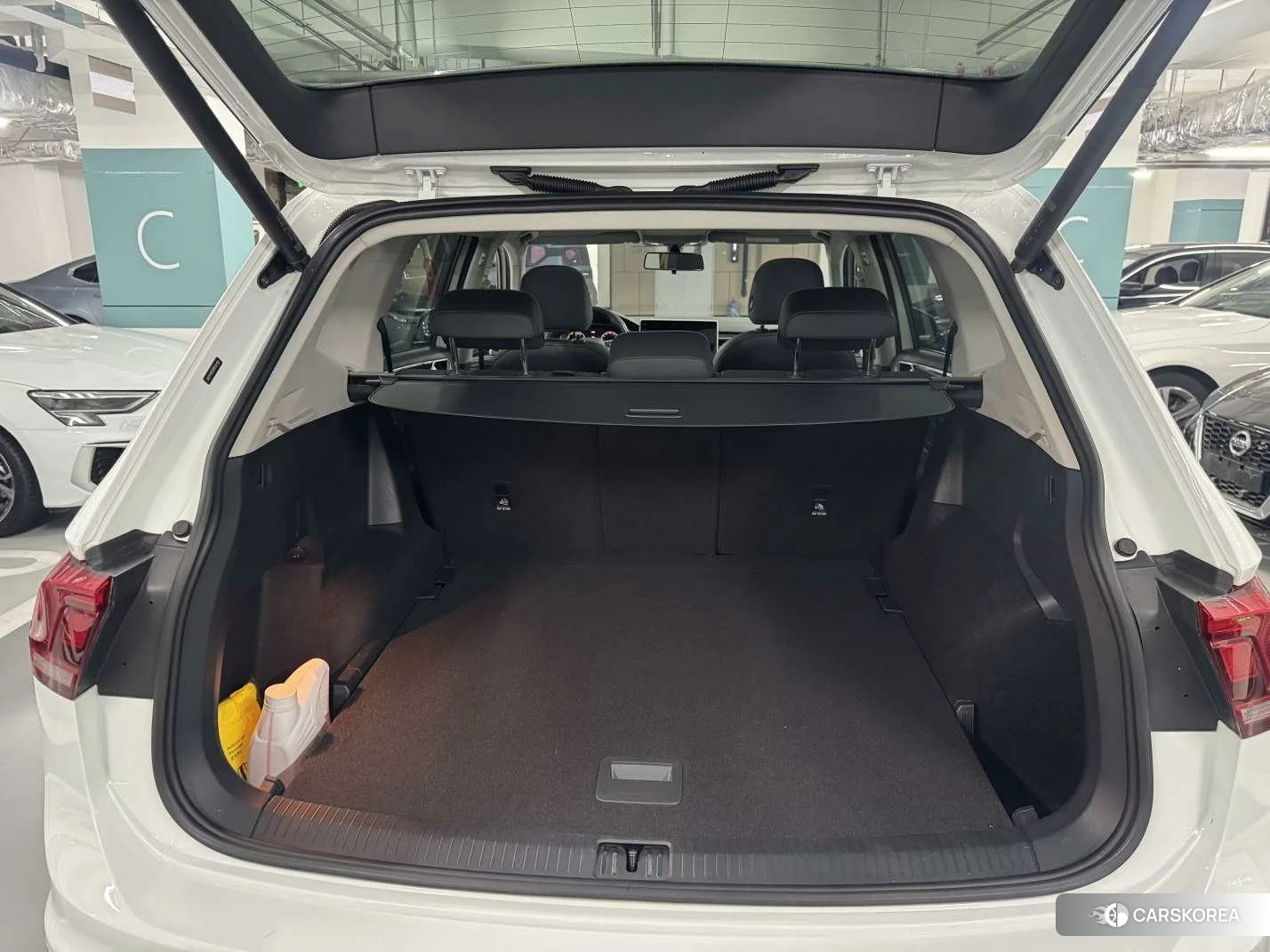 Volkswagen Tiguan L 2023 Белый из Китая, фото 3