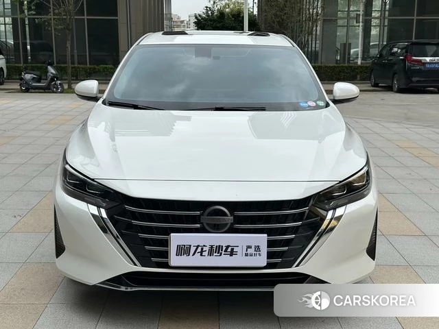 Nissan Xuan Yi 2024 Белый из Китая, фото 3