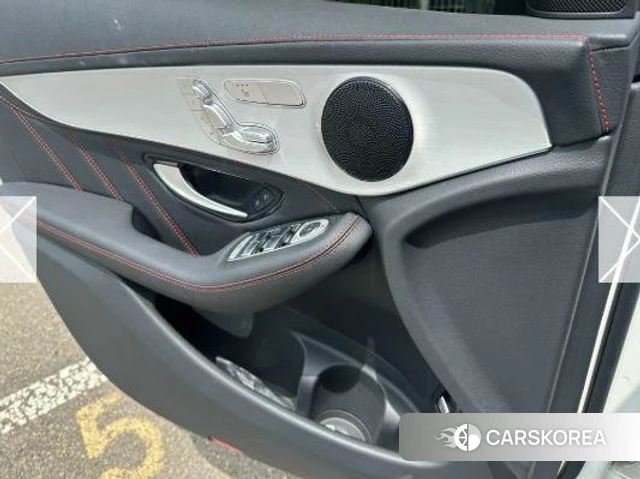 Mercedes-Benz GLC-Class X253 2022 Белый из Кореи, фото 3