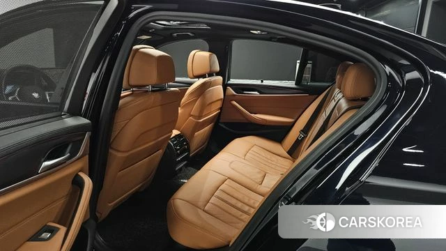 BMW 5 Series (G30) 2022 Черный из Кореи, фото 3