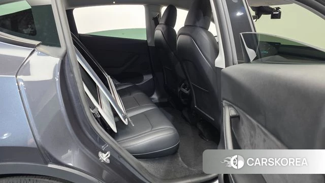 Tesla Model Y 2024 Серый из Кореи, фото 3