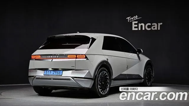 Hyundai Ionic 5 2022 Серебристо-серый из Кореи, фото 3