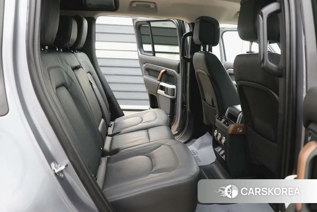 Land Rover guard 2023 Серебристо-серый из Китая, фото 3