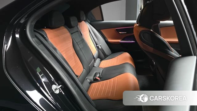 Mercedes-Benz C-Class W206 2023 Черный из Кореи, фото 3