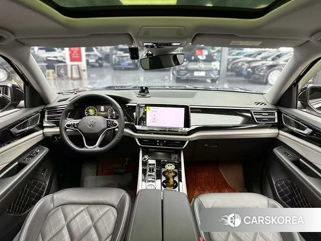 Volkswagen Tourang 2023 Черный из Китая, фото 3
