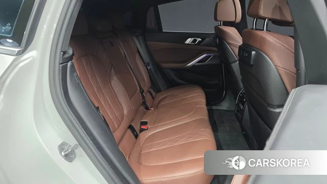 BMW X6 (G06) 2022 Белый из Кореи, фото 3