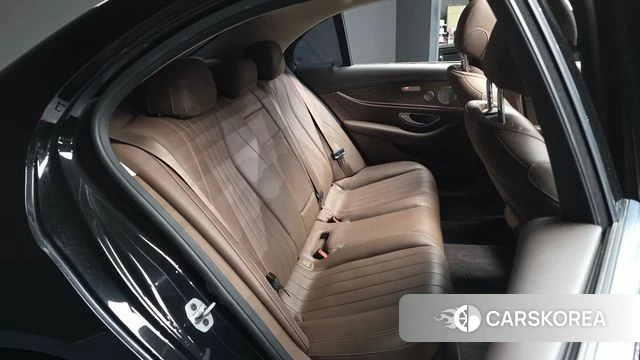 Mercedes-Benz E-Class W213 2020 Черный из Кореи, фото 3