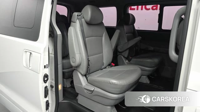 Hyundai The New Grand Starex 2018 Белый из Кореи, фото 3