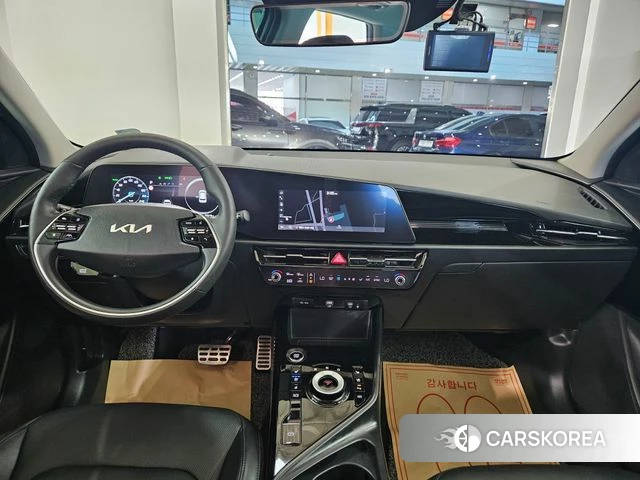 Kia Di Ol Nu Niro 2023 Белый из Кореи, фото 3
