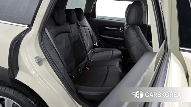 Mini Cooper Clubman 2021 Жемчужный цвет из Кореи, фото 3