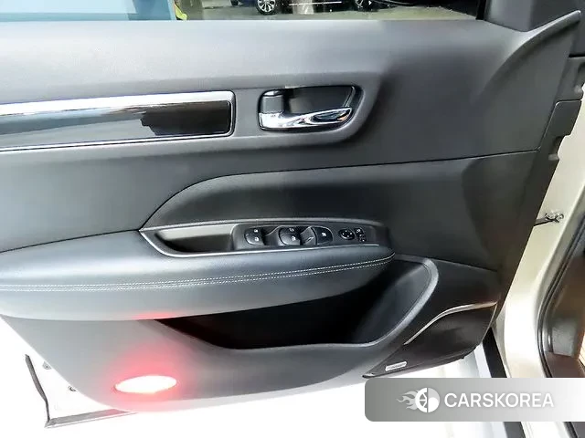 Renault Korea (Samsung) QM6 2019 Светло-серебряный цвет из Кореи, фото 3