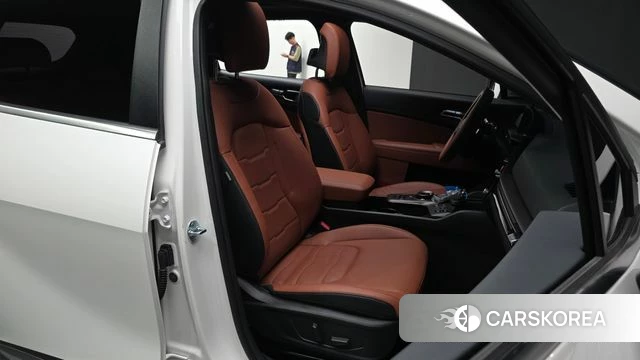 Kia The New Sportage 5th Generation 2025 Белый из Кореи, фото 3