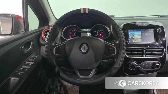 Renault Korea (Samsung) Clio 2018 Красный из Кореи, фото 3