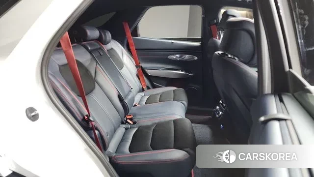 Genesis GV70 2023 Белый из Кореи, фото 3