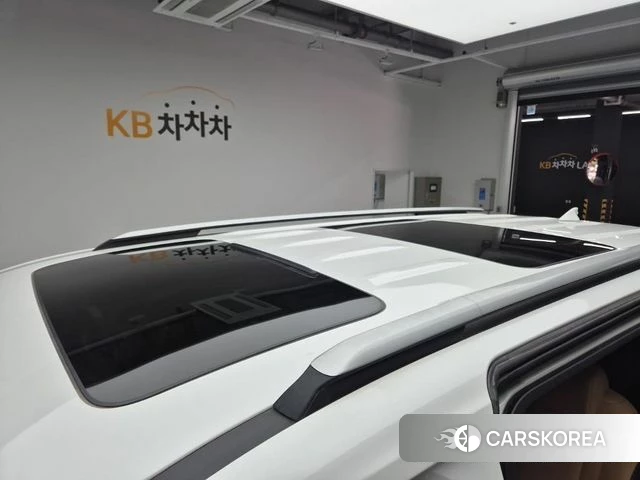 Kia Carnival 4th generation 2022 Белый из Кореи, фото 3