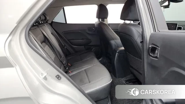 Hyundai Venue 2020 Серебристо-серый из Кореи, фото 3