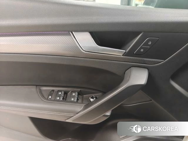 Audi Q5L 2022 Белый из Китая, фото 3