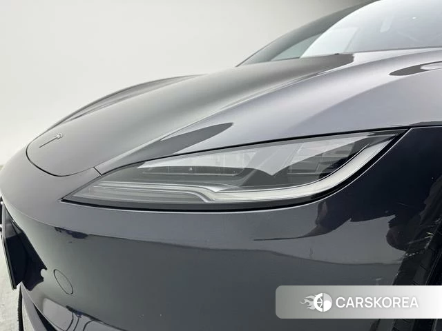 Tesla Model 3 2025 Темно-серый из Китая, фото 3