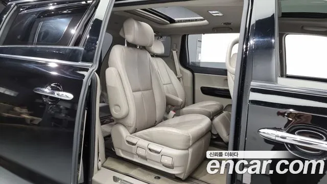 Kia The New Carnival 2018 Черный из Кореи, фото 3