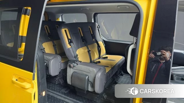 Hyundai Staria 2022 Желтый из Кореи, фото 3