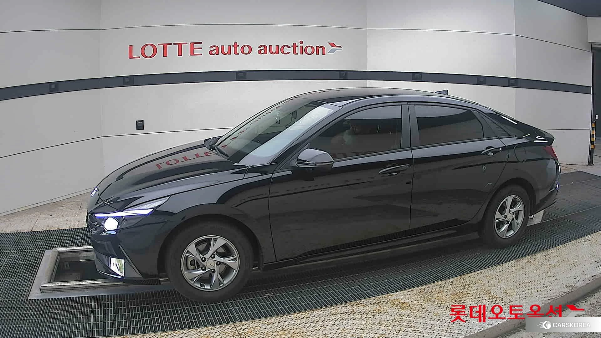 Hyundai Avante 2021 Черный из Кореи, фото 3