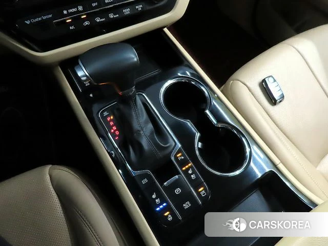 Kia The New Carnival 2018 Белый из Кореи, фото 3