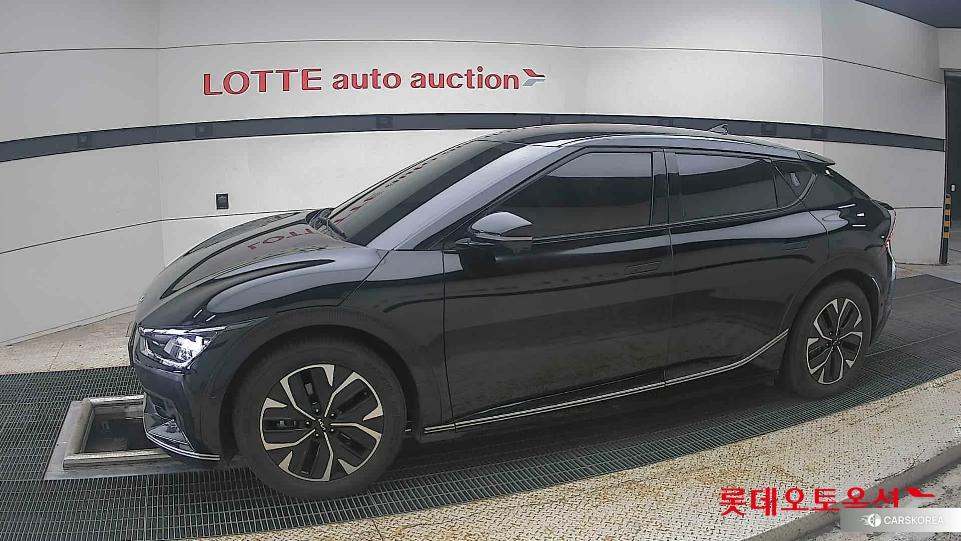 Kia EV6 2023 Aurora Black Pearl из Кореи, фото 3