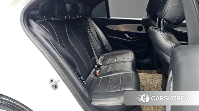 Mercedes-Benz E-Class W213 2021 Белый из Кореи, фото 3