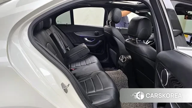 Mercedes-Benz C-Class W205 2019 Белый из Кореи, фото 3