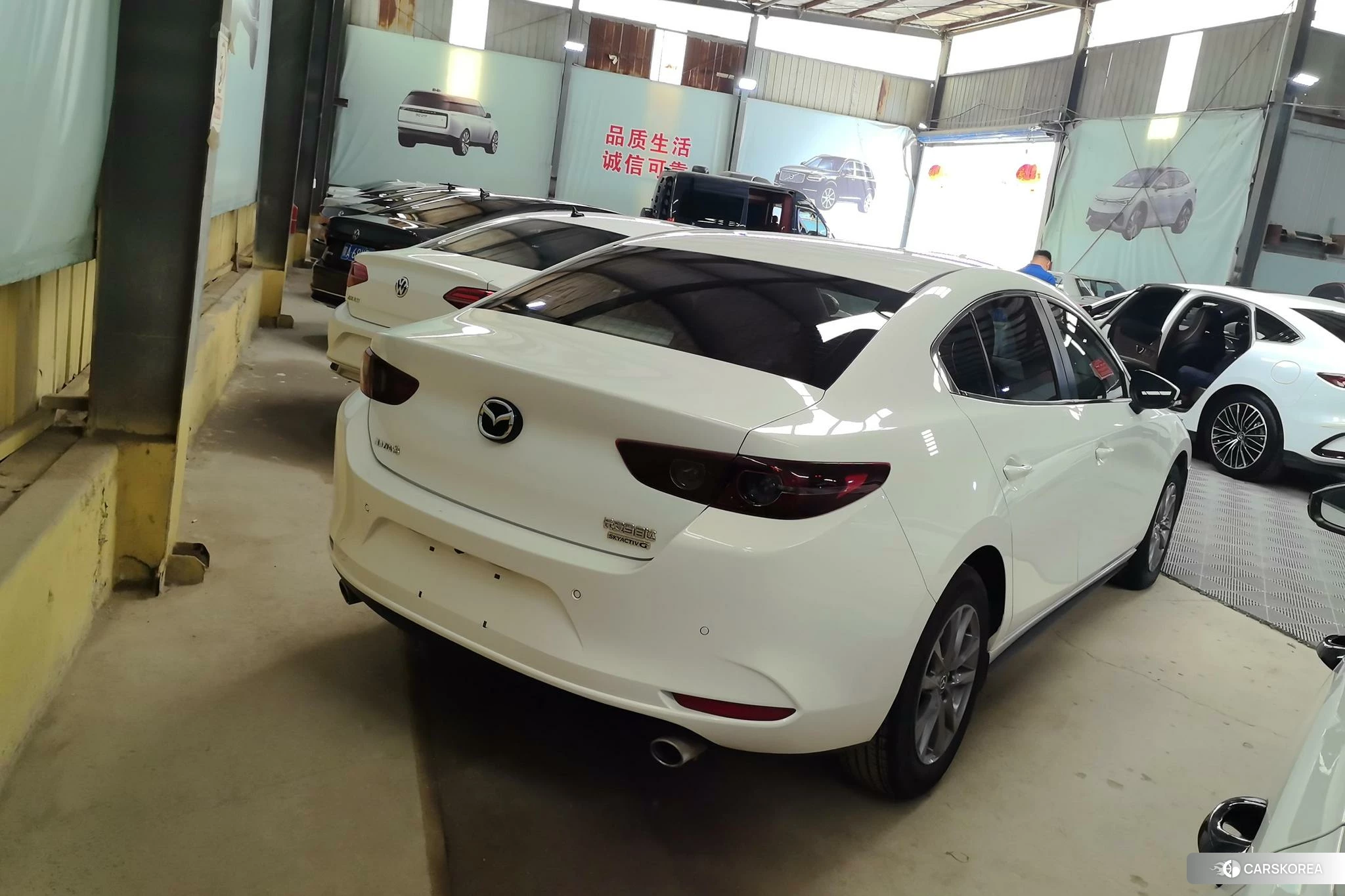 Mazda 3 Angkesaila 2022 Белый из Китая, фото 3