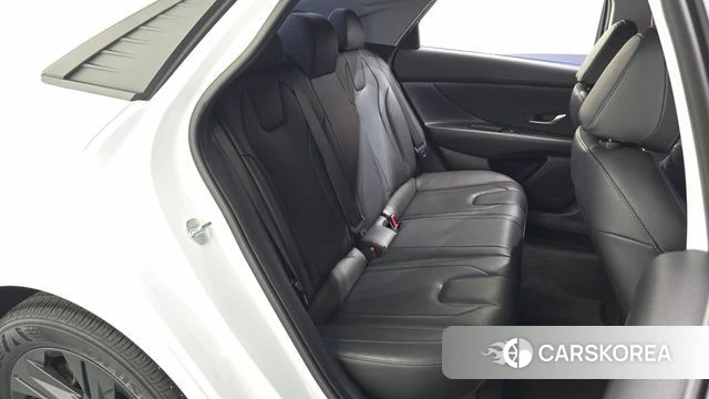 Hyundai Avante (CN7) 2023 Белый из Кореи, фото 3