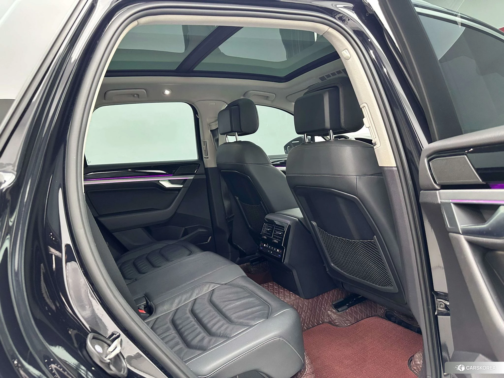 Volkswagen Touareg PHEV 2020 Черный из Китая, фото 3