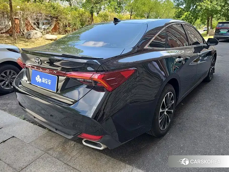 Toyota Avalon 2024 Черный из Китая, фото 3