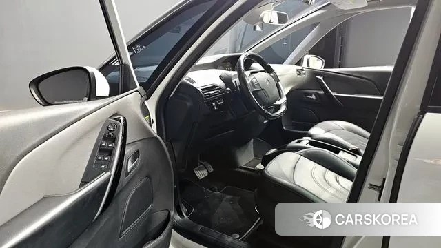 Citroen / DS Grand C4 Picasso 2018 Белый из Кореи, фото 3