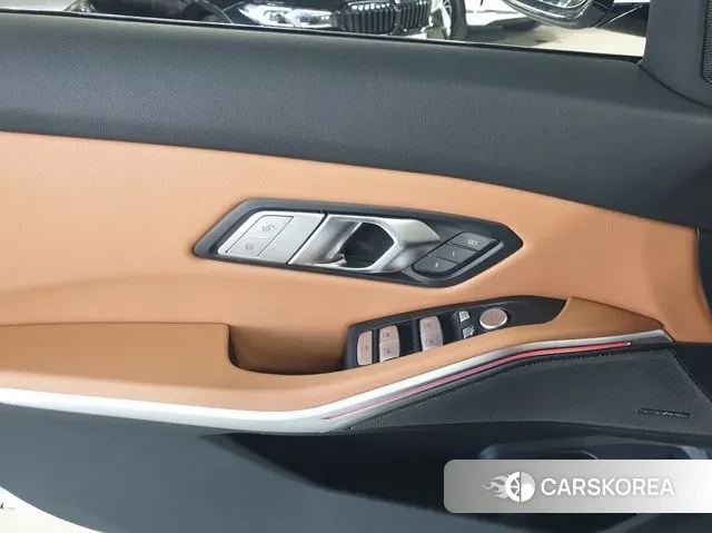 BMW 3 Series (G20) 2025 Белый из Кореи, фото 3