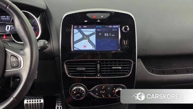 Renault Korea (Samsung) Clio 2018 Красный из Кореи, фото 3