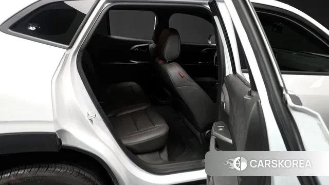 Chevrolet (GM Daewoo) Trax Crossover 2024 Белый из Кореи, фото 3