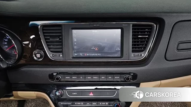 Kia The New Carnival 2019 Белый из Кореи, фото 3